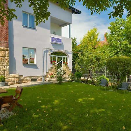 Pension Verona Centru Клуж-Напока Экстерьер фото