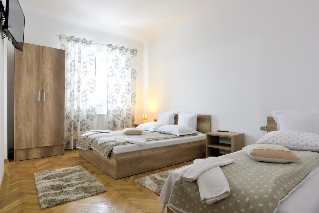 Pension Verona Centru Клуж-Напока Экстерьер фото