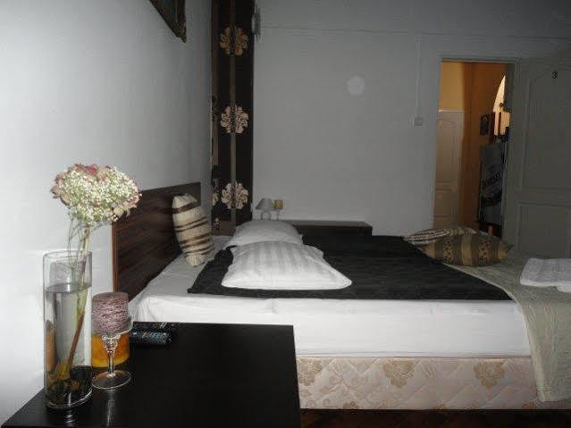 Pension Verona Centru Клуж-Напока Экстерьер фото